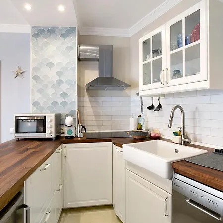 Apartment Ocean Side